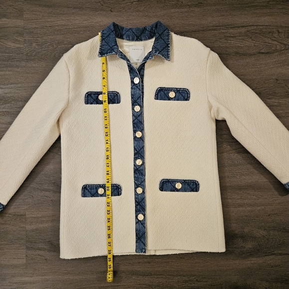 Sandro Ivory Tweed Jacket with Quilted Denim Inserts Size 38/US Size 6 - Picture 16 of 16